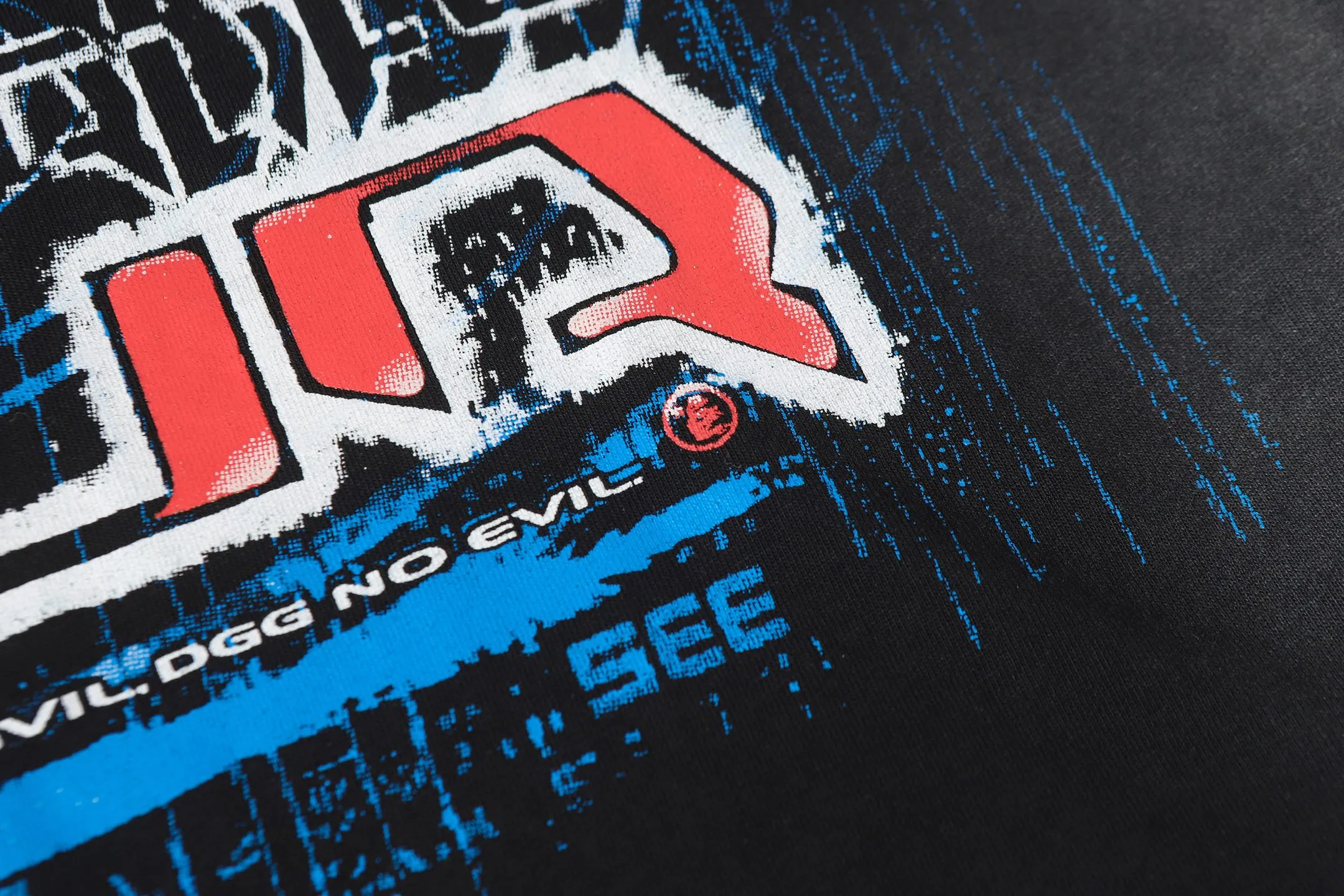 827# ｜ P62 Hellstar T （fabric):32 250 Sizes（size）：S-M- L- X L （colour）： Black